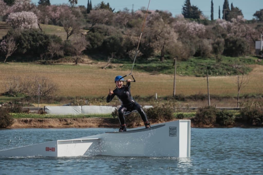 Wakeboarding - image 3